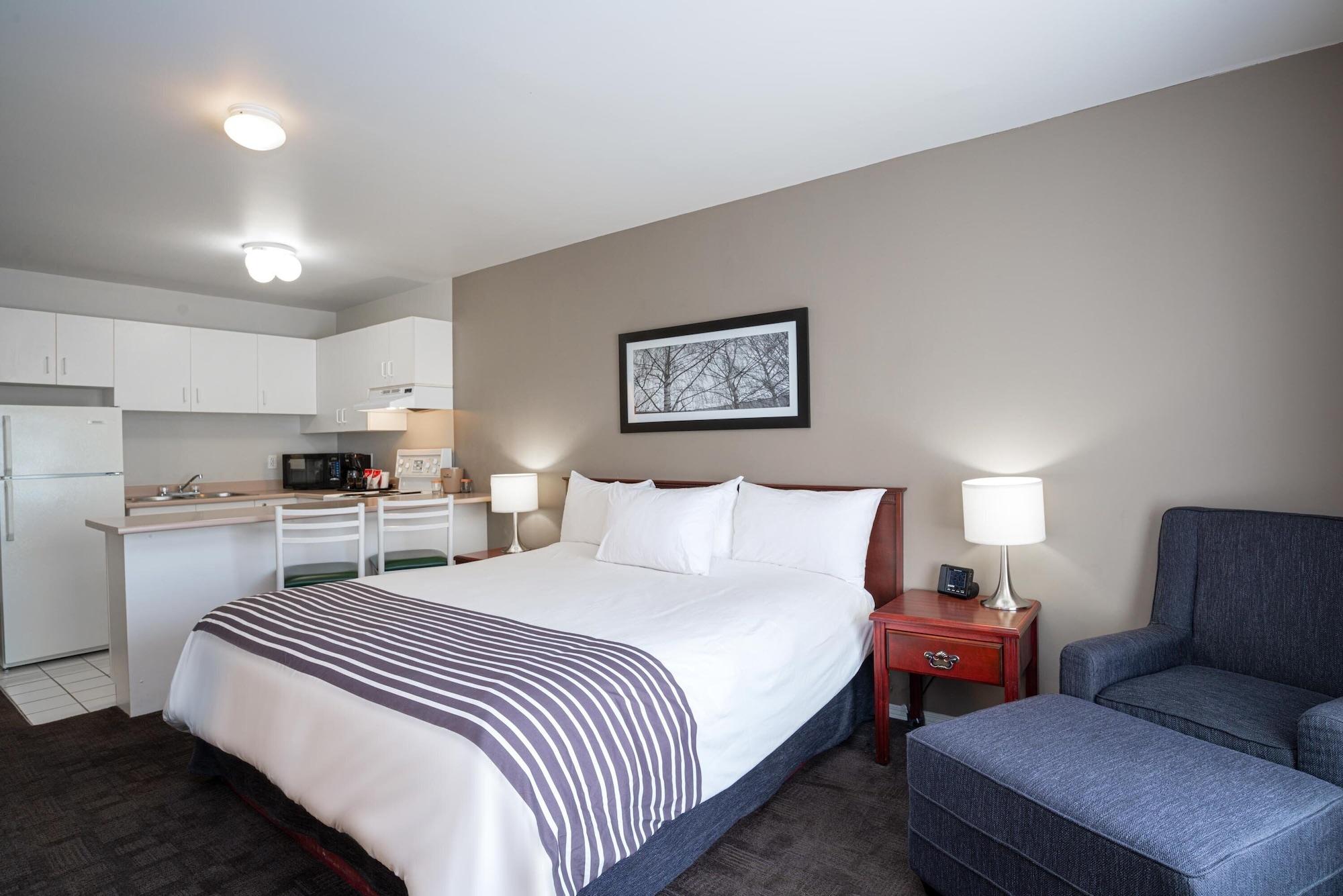 Sandman Hotel & Suites Уильямс-Лейк Экстерьер фото